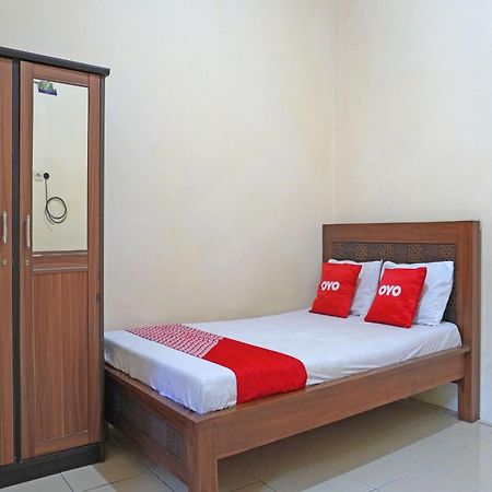 Oyo 91762 Green Home Stay Syariah Purwakarta Exterior foto